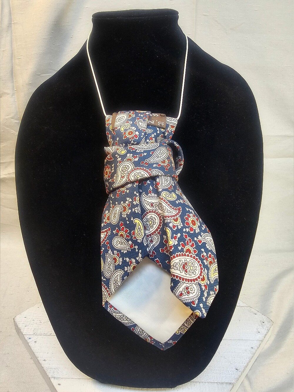 Women's Paisley Blue Silk Necktie With Sun Charm Necklace - Picture 6 of 6